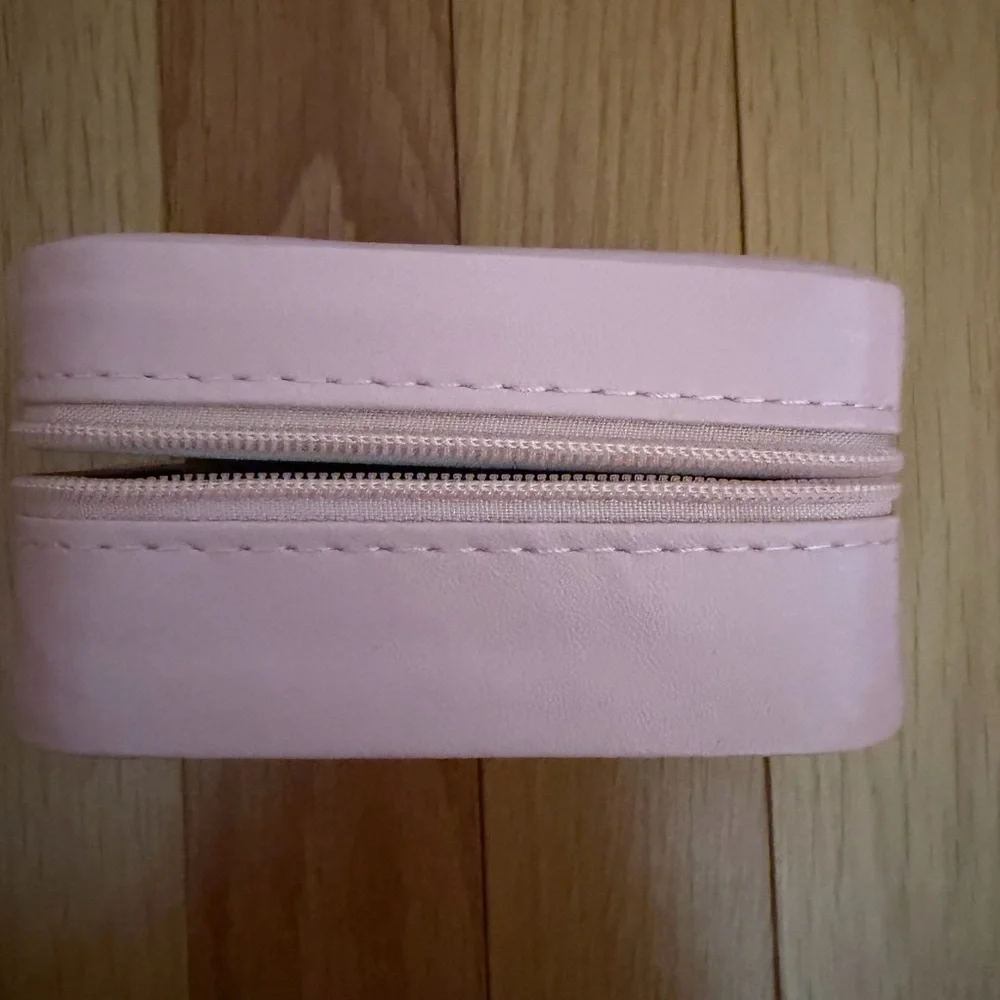 Zippered Personalized Michelle  Pink Floral Zippered Mini Jewelry Case NWOT - Picture 4 of 4